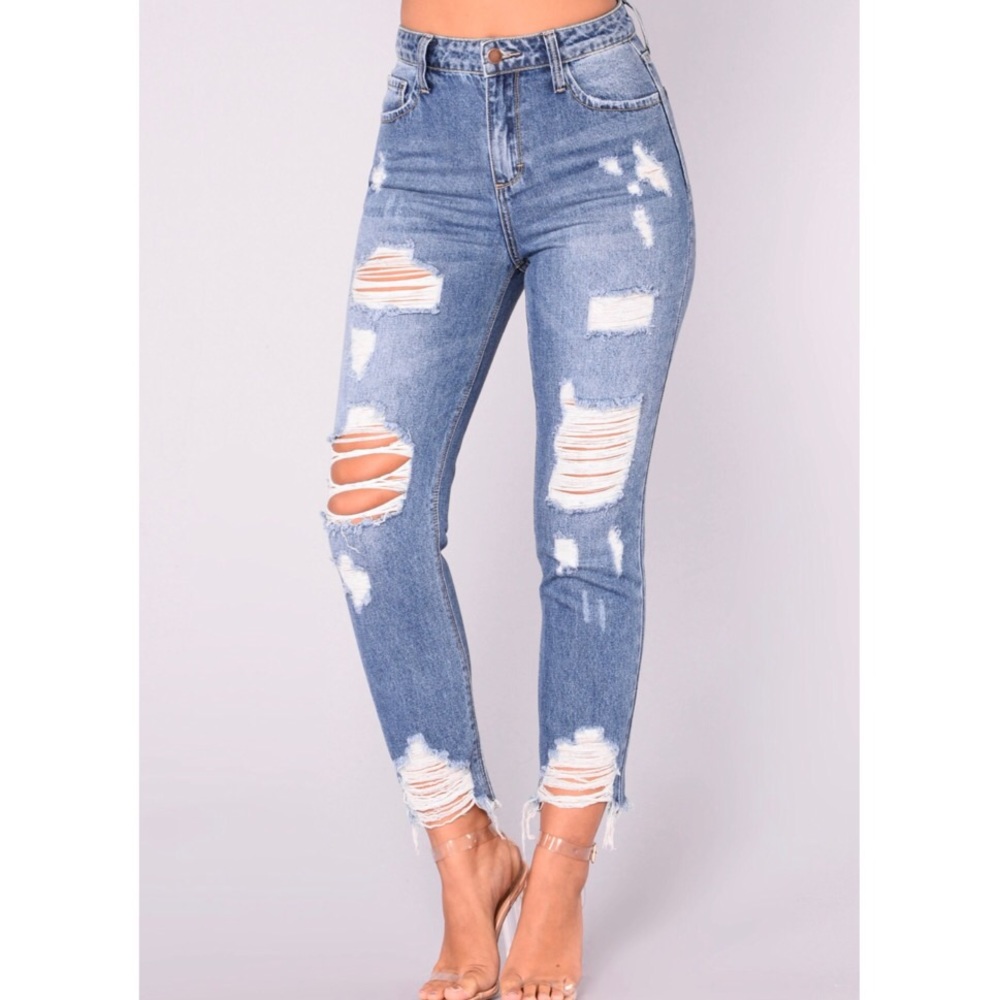 Fashion Nova Boyfriend destroyed jeans size 11